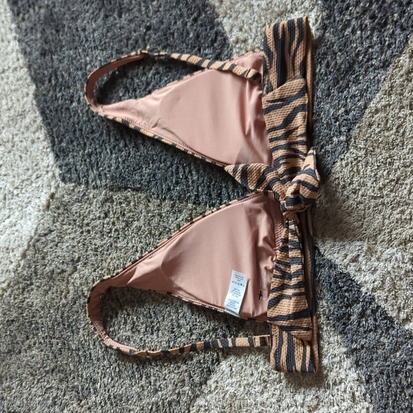 Aerie Animal Print Triangle Bikini Top Only Size XS NWOT - Picture 4 of 8